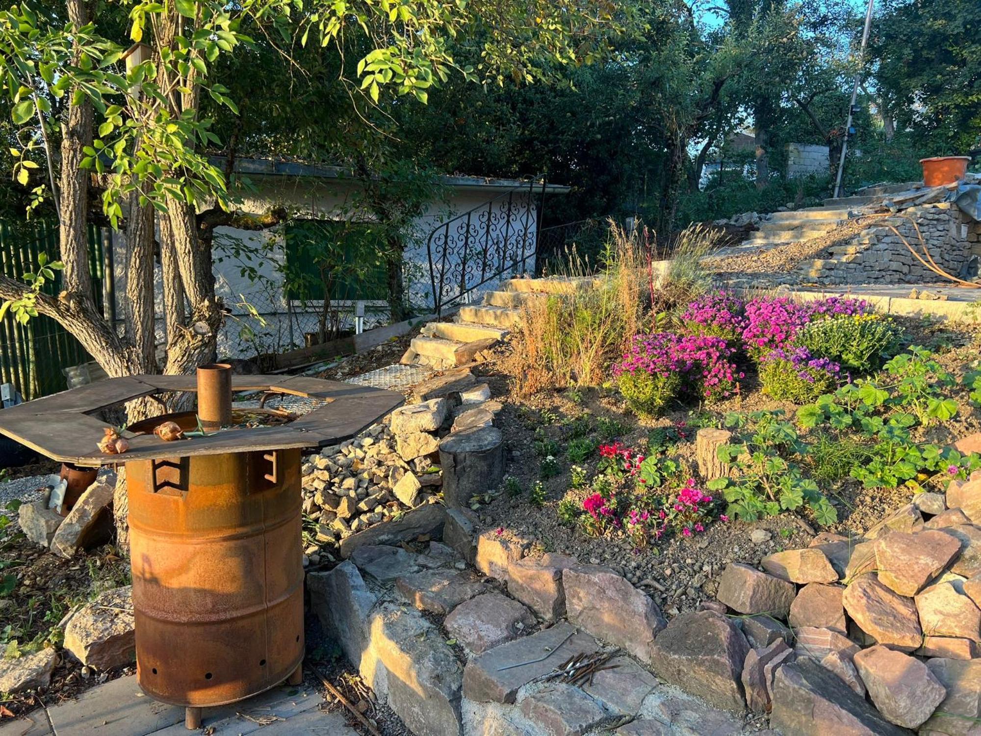 Henrys Cozy Tiny House - Ruhig, Garten, Terrasse Apartment Würzburg